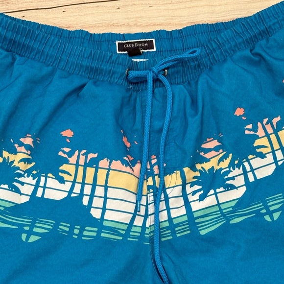 Club Room Blue and Green Swim men’s Trunks with Modern Design/size L - Picture 4 of 8